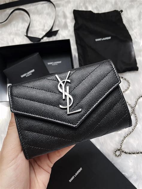 ysl กระเป๋าตังค์